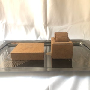 Vintage Gucci smyckesklocka, retro organizer displayställ, tidlös lyxgåva, elegant förvaringslåda