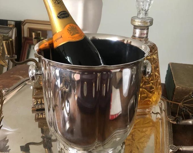 Vintage Ice Bucket in Silver Plating, Retro Barware Essential, Party Drink Cooler, Home Bar Decor