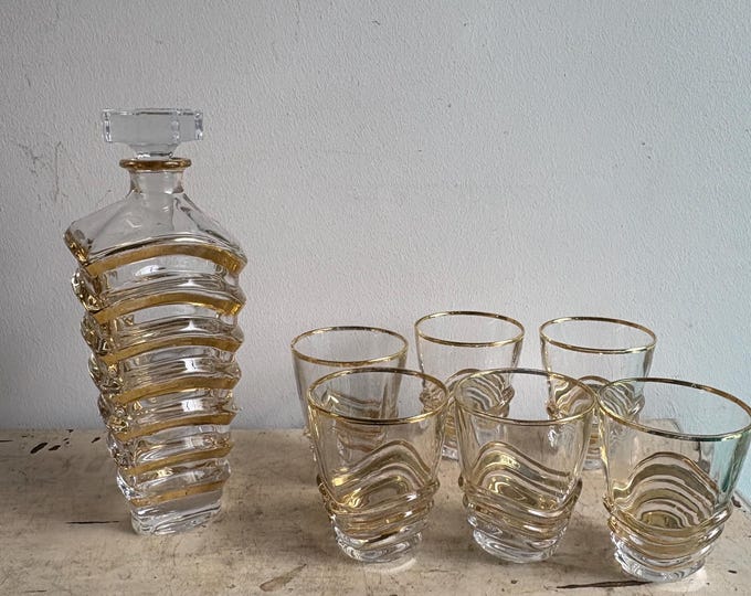 Crystal Liquor Bottle with Glasses, Vintage MCM Style Barware, Mid-Century Gift, Retro Home Drink Set