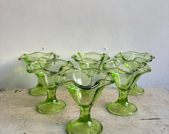 Retro Vintage Ice Cream Glass, Sundae Dish, Glass Dessert Bowls, Depression Glass, Tableware