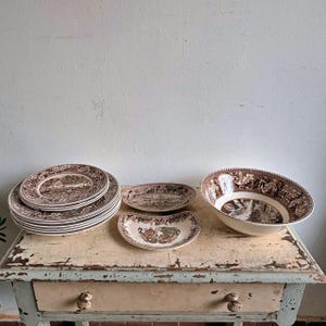 Vintage Johnson Brothers Ceramic Plates, Historic America Dinnerware, Farmhouse Kitchen Dishes, Table Decor