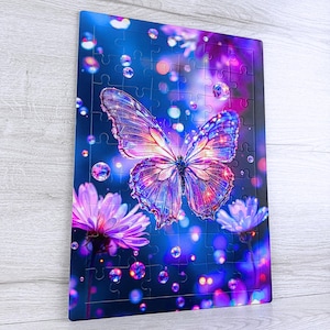 Set mit über 50 individuellen Werbematerialien – 54-teilige Rahmenpuzzles. Firmenveranstaltungen, Teambildung, Merchandise, Erinnerungsgeschenke für Gäste