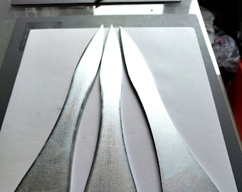 Set of 3 thrownig knives. Knives type 8. Melontools