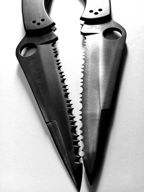 Knives Full Serrated Black with PVD coating. Melontools