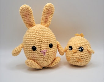 Peluches lapin et poussin en crochet