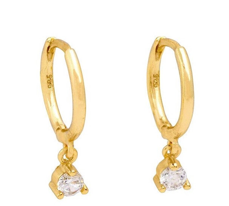 Belles boucles d'oreilles Huggie en cristal Créoles pour femme Petit pendentif en cristal Boucles d'oreilles minimalistes Cadeaux pour elle Cadeaux pour femme C1:Gold