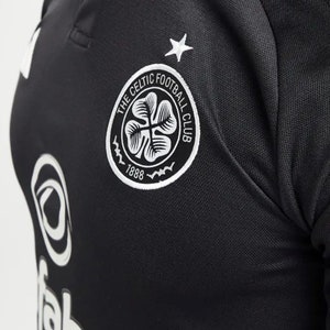 Celtic Goalkeeper football shirt 1994 - 1995. Sponsored by CR Smith
