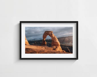 Delicate Arch Sunset Photo – Utah Red Rock Landscape Art