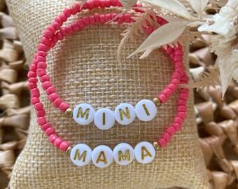 Perlenarmband Fuchsia / Personalisiert / Wunschname / Freundschaft / Liebe / Mama / Geschenk / Mitbringsel