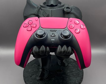 3D Printed Knight Hand Controller Stand - Gaming Decor