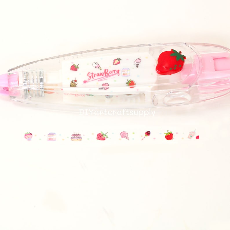Süßer Washi Tape Stift mit Mini Cartoon Muster Dekoration, dekoratives Korrekturband süßes mini Washi Tape Stift 6 mm x 4 m Strawberry