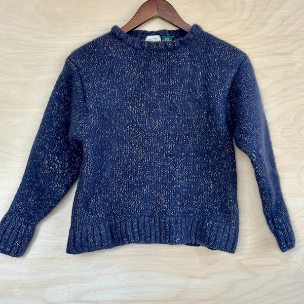 Vintage G.H. Bass & Co. Blue Shetland Wool Sweater 90s Pullover Cozy Size M