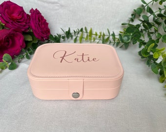 Personalized Jewelry Box for Bridesmaids - Jewelry Travel Case with Customized Name -  Gift for Mothers Day - Wife