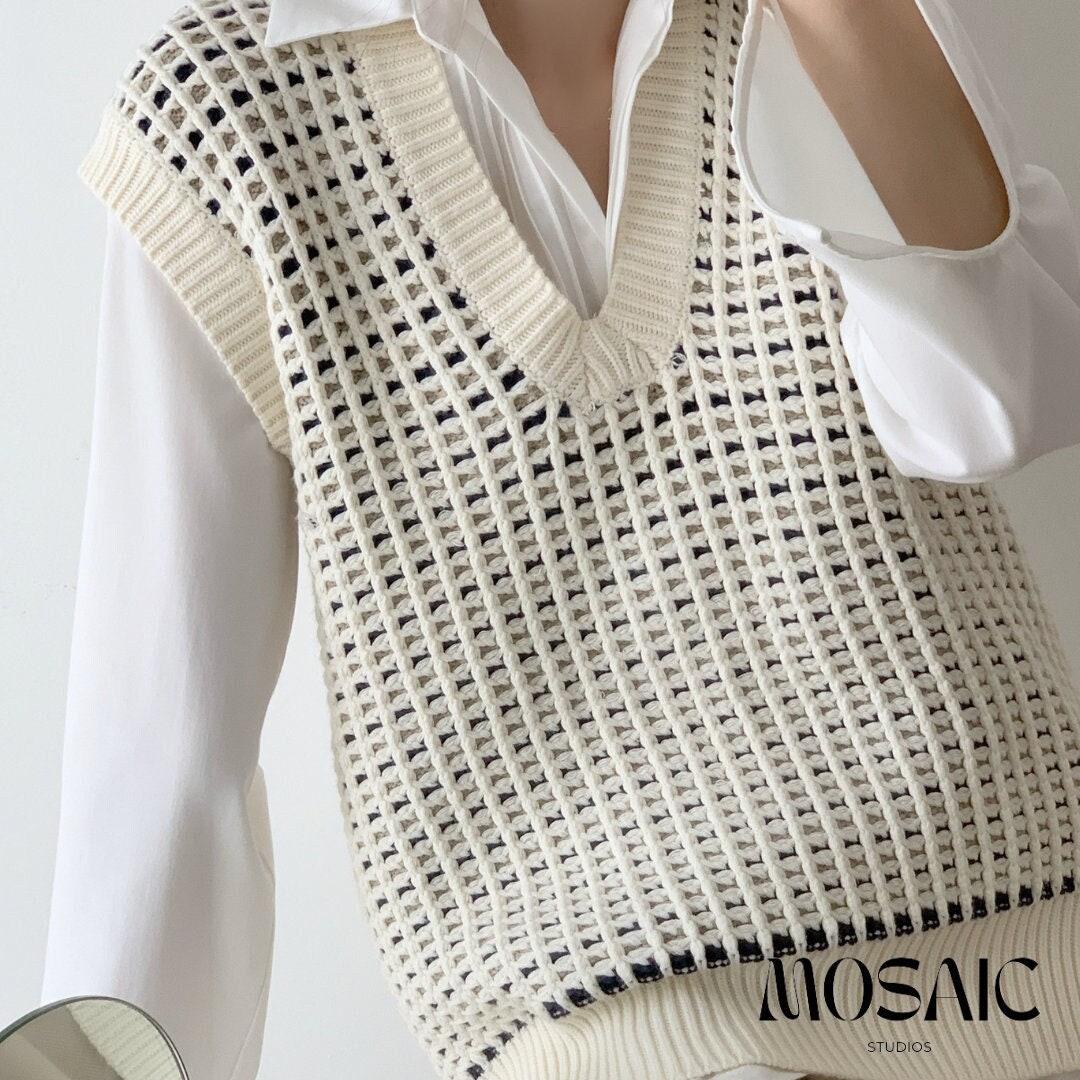 Uniqlo Cap Sleeve Sweater Vest Soooo Flattering