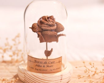 cadeau noces de cuir 2 ans de mariage. dôme en verre noces de cuir, noce de cuir