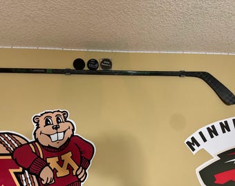 Hockey Stick Wall Mount (single)