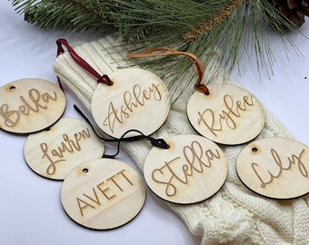 Personalized Christmas Stocking Tag, Wood Stocking Tag, Modern Christmas Stocking Tags, round Personalized Tags, round place settings