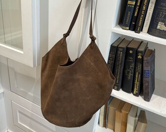 Lotus Tote Bag van Suède KLEUROPTIES Zachte open bovenkant Ruime moderne schouderhandtas Casual Minimale alledaagse kleine tas