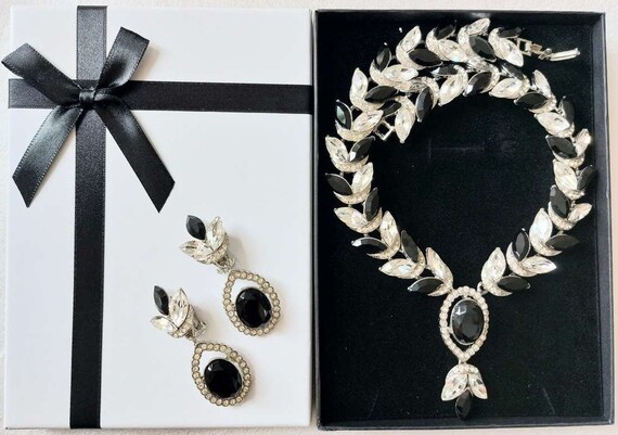 Stunning vintage costume jewellery set with Swaro… - image 4