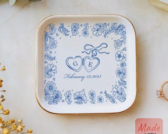 Personalized Initial Ring Dish, Custom Gift, Engagement Gift, Gift for Her, Custom Locked Ring Dish, Trinket Tray, Ring Dish Engagement