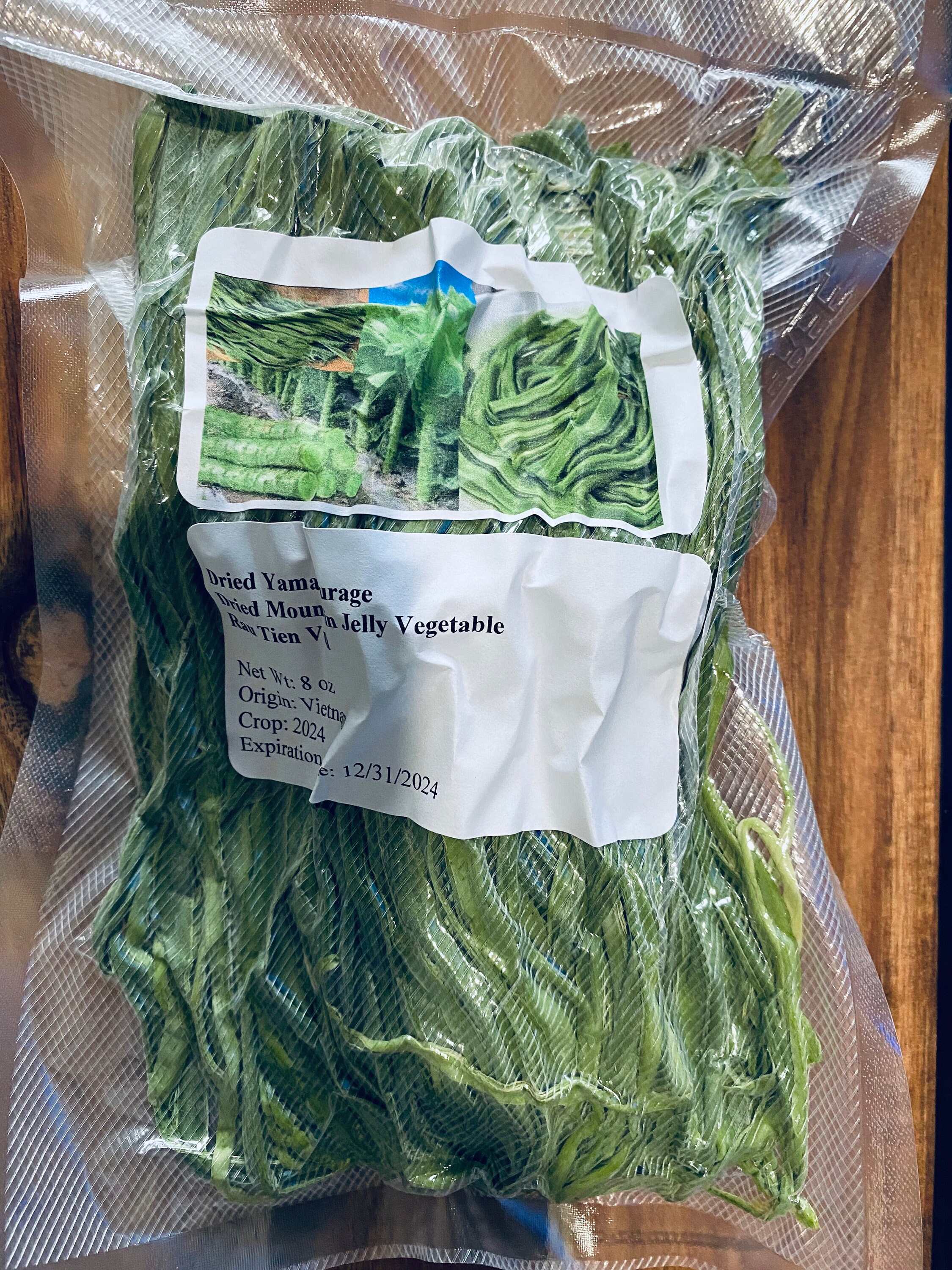 8oz First Class Dried Yamakurage, Mountain Jelly Vegetable Rau Tien Vua