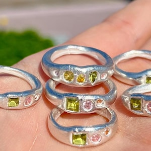 Silver Ring set with Peridot | Organic Ring | Molten Ring | Scatter Band | Multi Stone Rings | Lucien’s Atelier