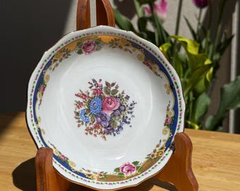 Vintage T.Limoges Porcelain Collectible Plate. Made in France.