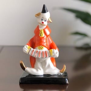 Vintage Capodimonte Clown Collectible Porcelain Figurine.