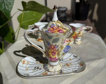 ヴィンテージT.リモージュミニチュアティーセット。フランスでデザイン