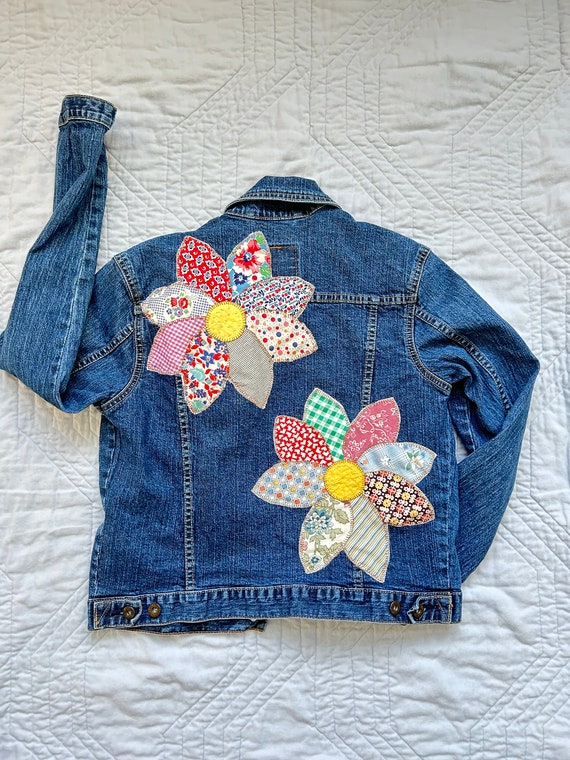 Levis jean jacket with vintage quilt blocks added… - image 1