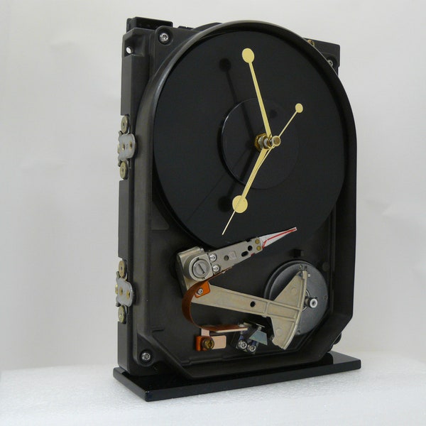 Unique Larger Clock,Desk Clock,Hard Drive Clock,Table Clock, Unique Gift, Engineer,IT,Tech,Computer, Office,Programmer,Gamer,Nerd,Recycle