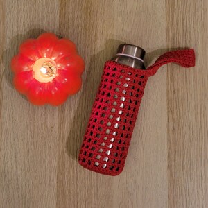 Crochet bottle holder, practical and efficient image 4