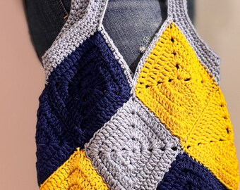 Fascinating, self-crocheted handbag (various colours and handle lengths)