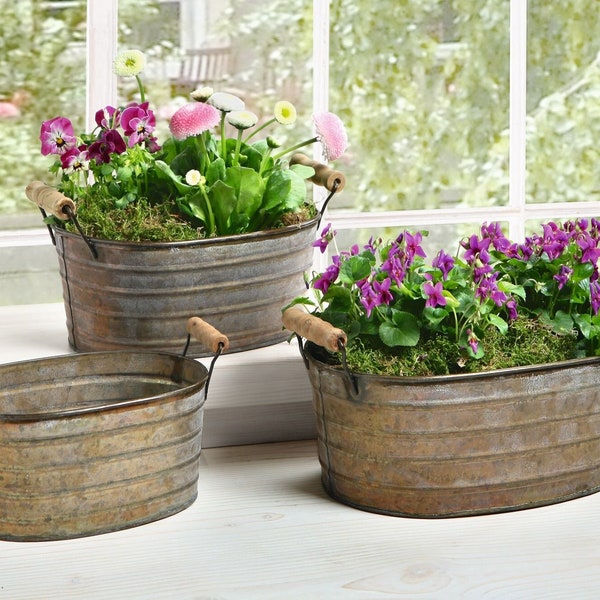 Set of 3 Galvanized Oval Planter Tubs with Handles | Farmhouse Décor Nested Rustic Tin Containers (6.5" / 8" / 9.5")