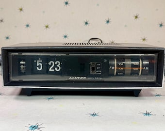 Vintage 1970s Lloyds AM/FM Flip Clock Radio (Model JJ-6152) – Fully Refurbished