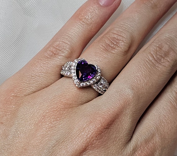 Heart cut Amethyst ring - image 3