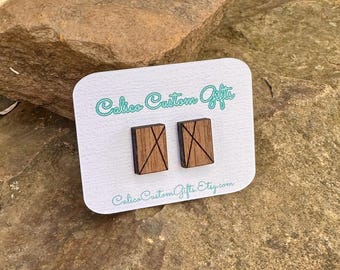 Wooden Rectangle Stud Earrings, Geometric Stud Earrings, Laser-engraved earrings, Earrings for Gift, Wooden Earrings, Simple Earrings