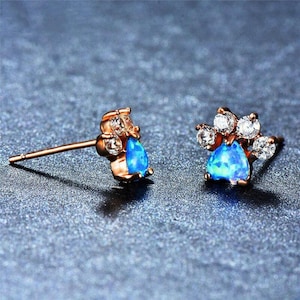 Tiny Paw Earrings, Dog Paw Earring Stud, Tiny opal earring,dog paw cartilage earring,Dog paw earrings,Disney studs stud earrings Little stud