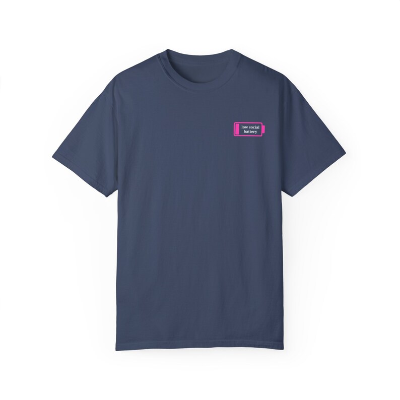 T-shirt lage sociale batterij, shirt sociale batterij, introverte T-shirt, T-shirt angst, damest-shirts, damesshirts, trendy shirts, esthetiek afbeelding 3