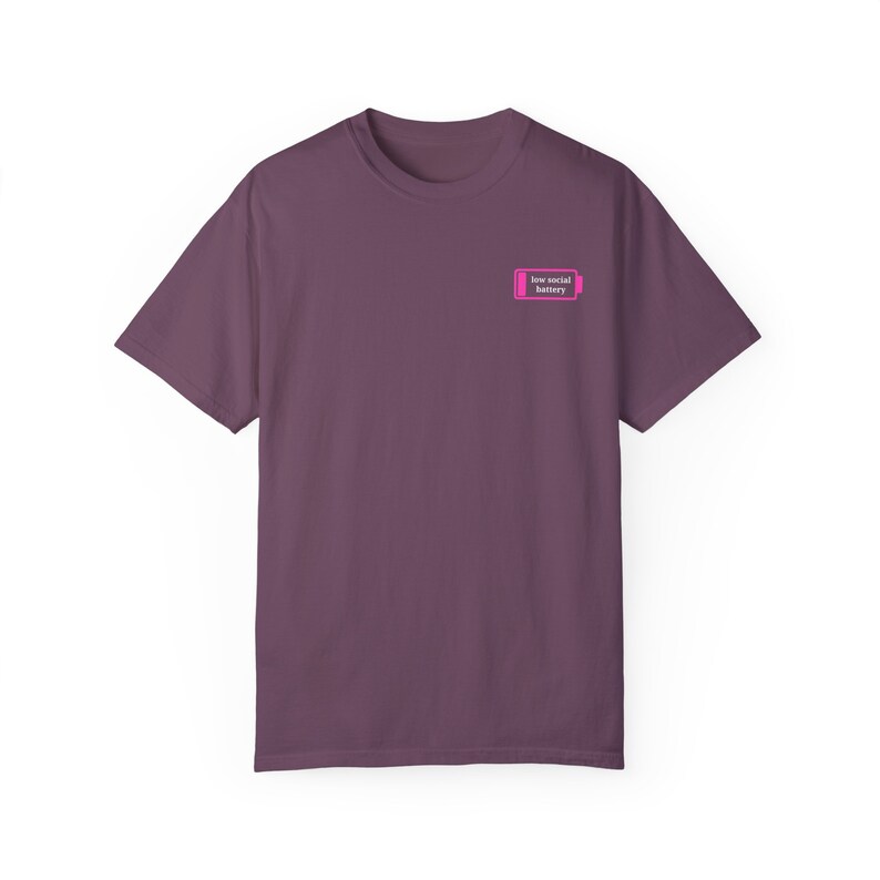 T-shirt lage sociale batterij, shirt sociale batterij, introverte T-shirt, T-shirt angst, damest-shirts, damesshirts, trendy shirts, esthetiek afbeelding 4