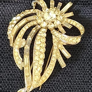 Broche/clip de piel de imitación vintage con cierre