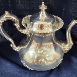 Antique Fairpoint Quadruple Silver Plate Teapot; Victorian Teapot