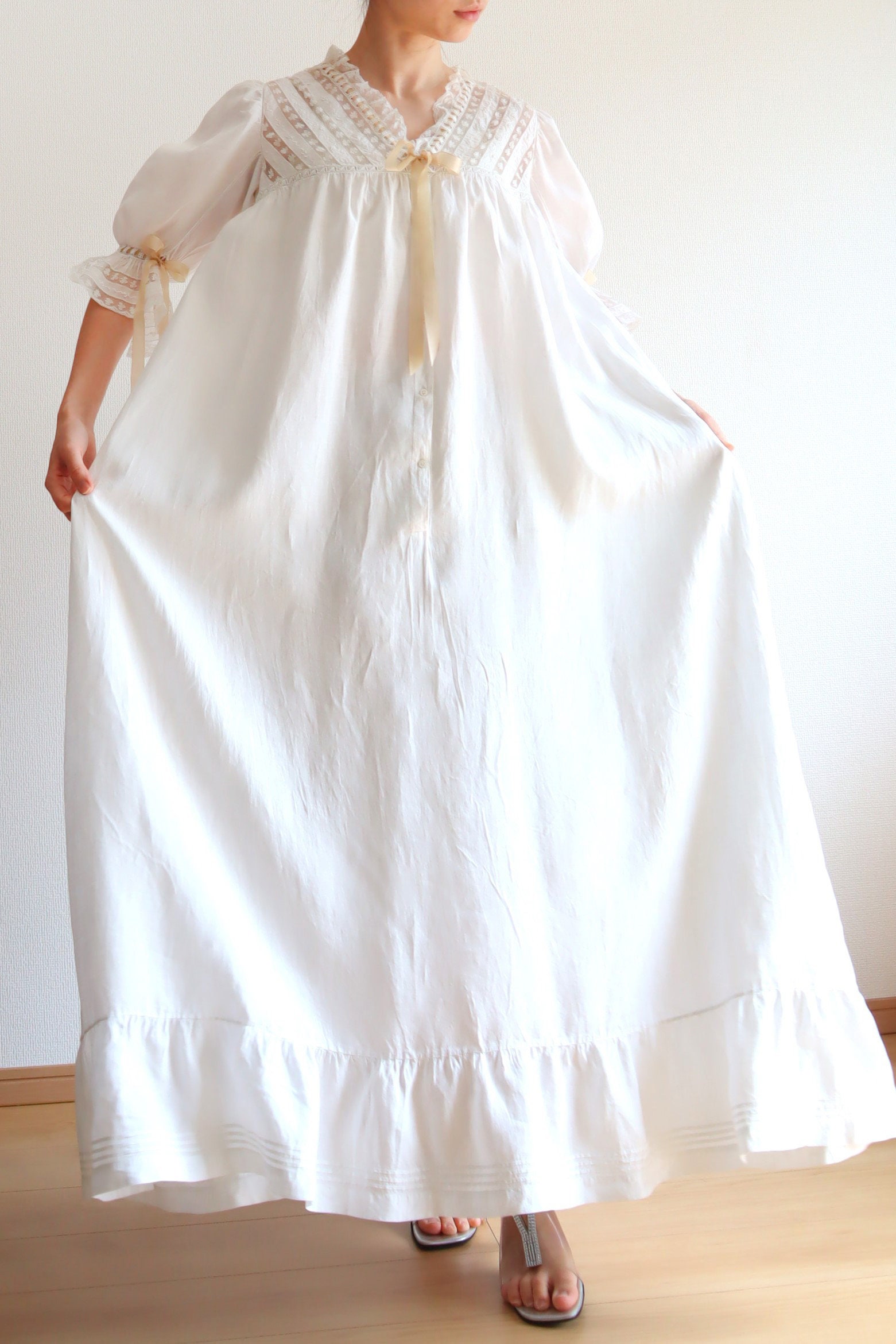 Antique 1900s Hand Embroidery Lawn Linen Dress - Etsy Antique 1900s Hand Embroidery Lawn Linen Dress - Etsy