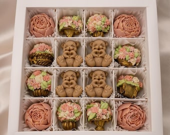 Luksusowe belgijskie pudełko prezentowe z czekoladą – ręcznie robione kwiatowe i pluszowe cukierki – rzemieślnicza sztuka jadalna – prezent premium na urodziny/rocznicę/dzień matki/podziękowania