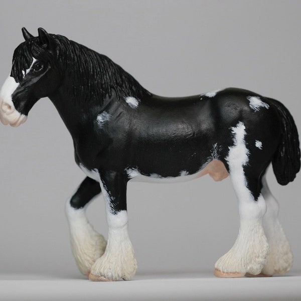 Schleich Horse Repaint „Angus“ – Schwarzer Sabino Clydesdale Wallach