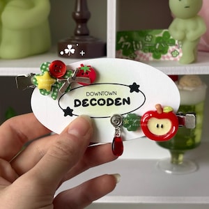 lucky apple + four leaf clover buttons heisei retro dtdeco juminocore kawaii hair clips