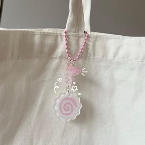fishcake pink narutomaki juminocore heisei retro flower keychain &lt;3