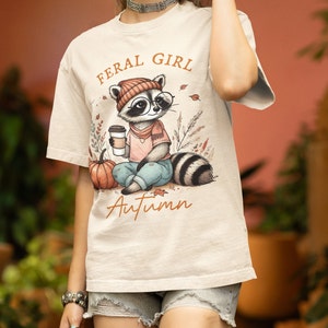 Wildes Mädchen Herbst Waschbär Shirt, lustiges Meme Waschbär T Shirt Wildes Shirt Cowgirl Shirt Western Shirt Rodeo Shirt, lustiges Shirt, Komfort Farben