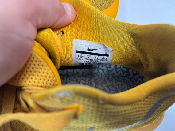 Kyrie 3 size 6.5 top