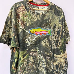 Camo Trout Chain Stitch Short Sleeve Tee XL